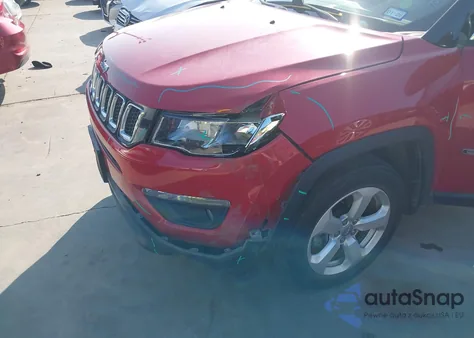 2018 Jeep Compass Latitude Fwd из США, поврежденный, VIN 3C4NJCBB1JT140436